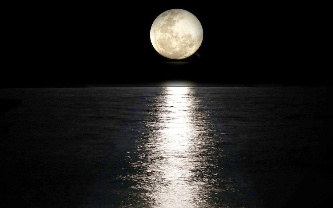 La Luna Oscura